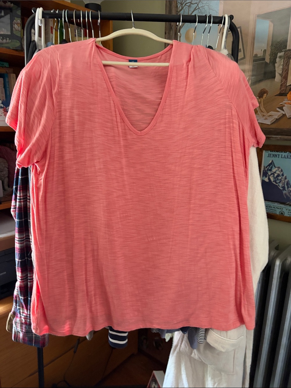 Old Navy Coral V-Neck Short Sleeve Tee